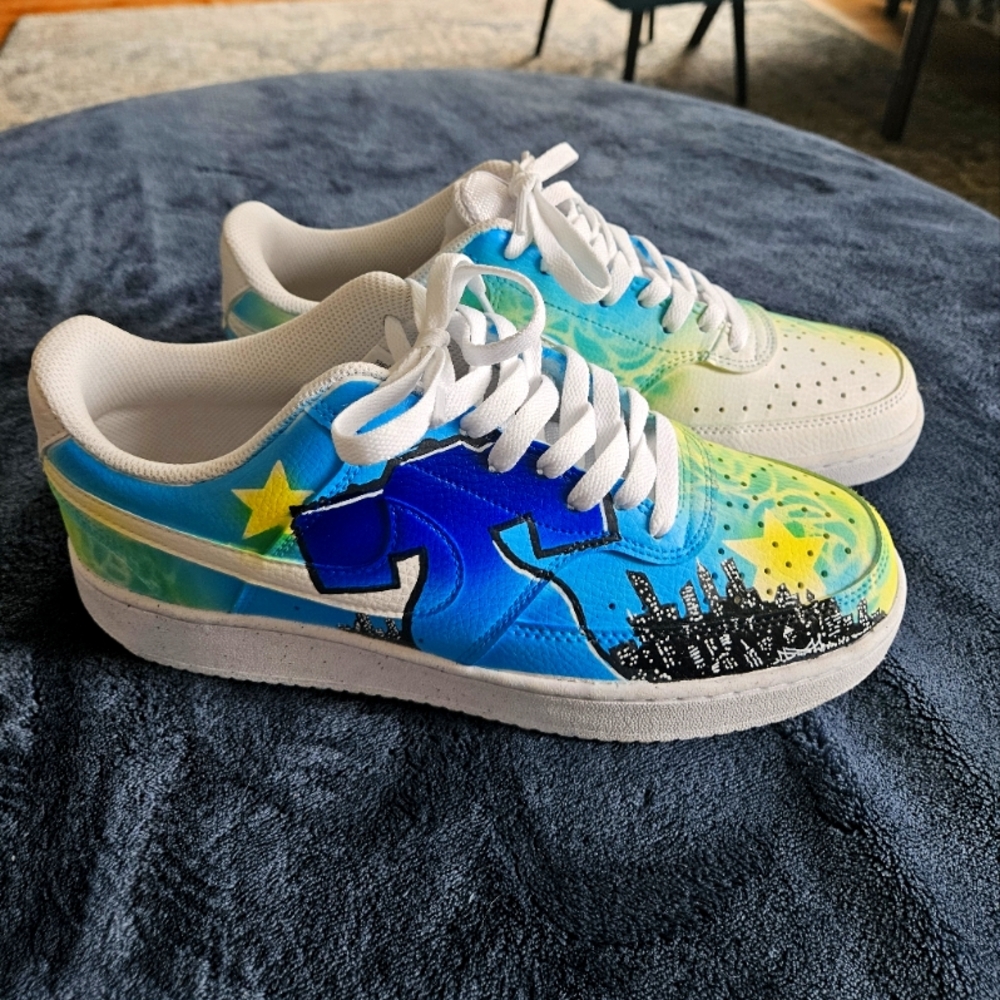 Nike Custom Phillies Sneakers Boys Size 6 Girls Size 8.5